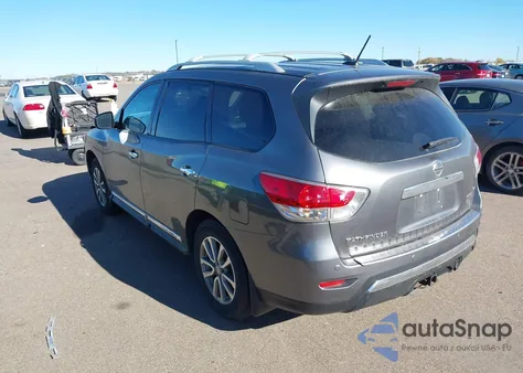 2016 Nissan Pathfinder Sl z USA, uszkodzony, nr VIN 5N1AR2MM8GC658477